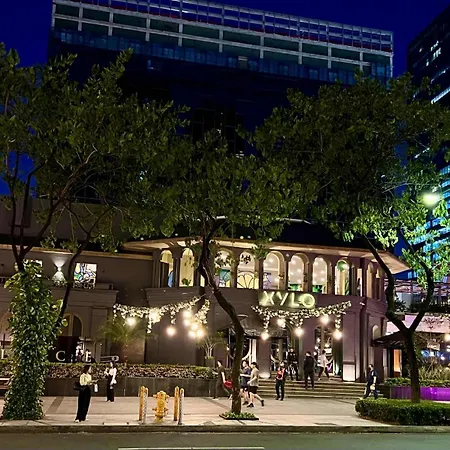 Cozy Place In Uptown Bgc Near Malls And Clubs