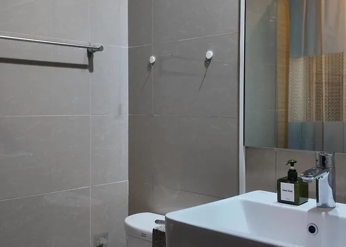 Cozy Place In Uptown Bgc Near Malls And Clubs Aparthotel 4*