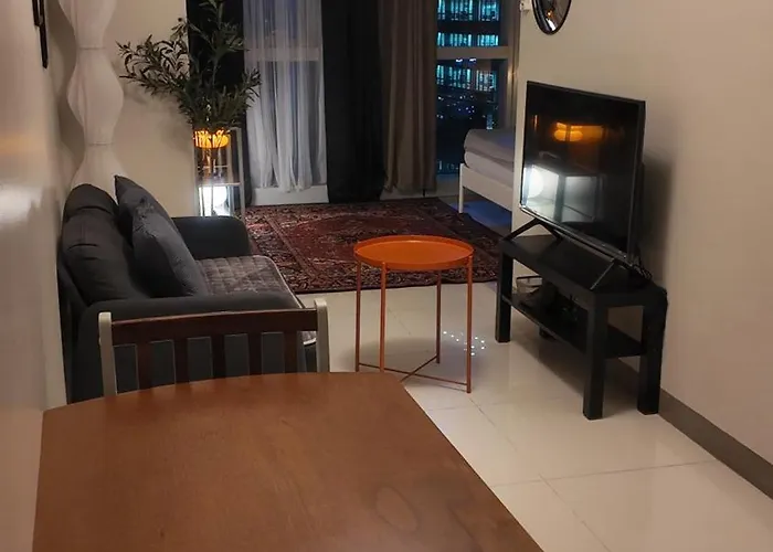 Aparthotel Cozy Place In Uptown Bgc Near Malls And Clubs 4*