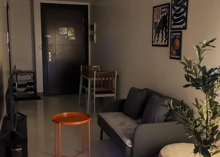 Aparthotel Cozy Place In Uptown Bgc Near Malls And Clubs Manila