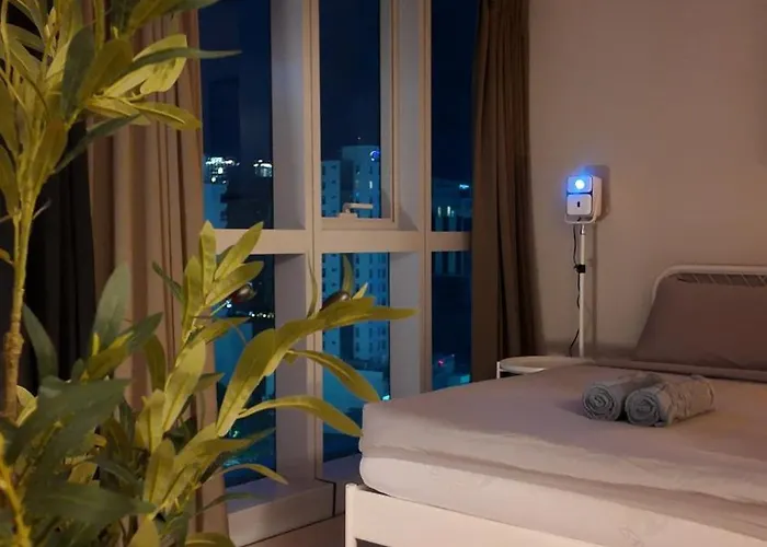 Cozy Place In Uptown Bgc Near Malls And Clubs Aparthotel